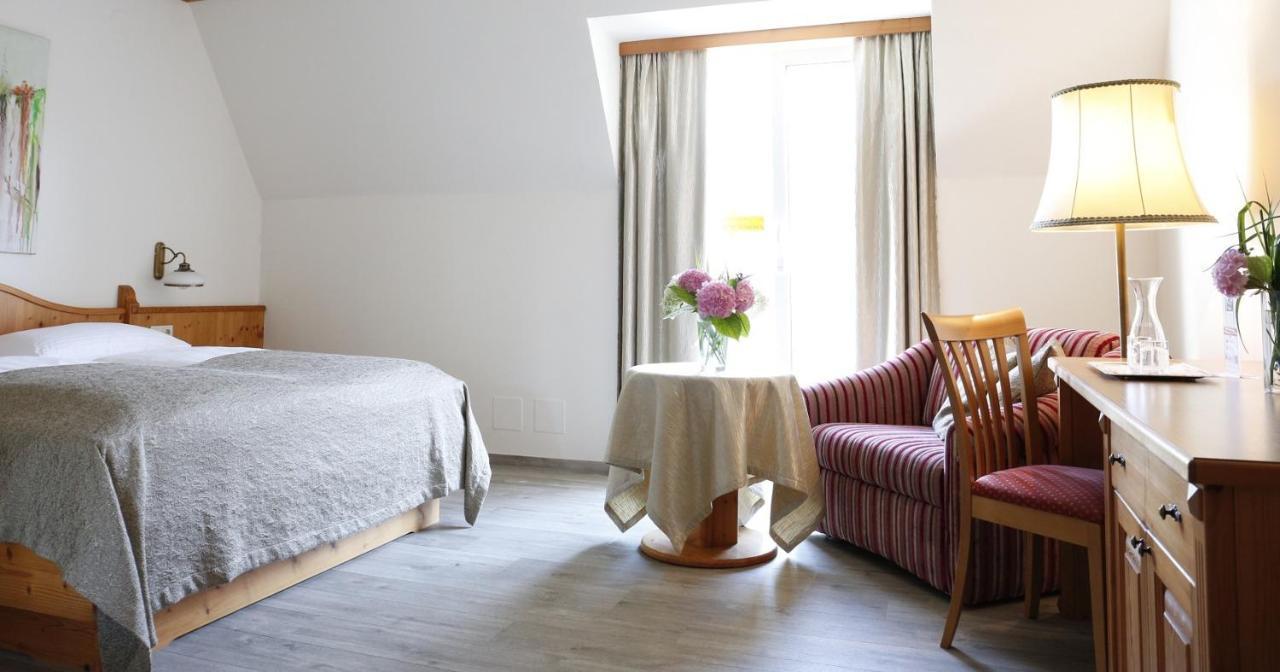 Birkenhof Gols - B & B - Wohlfuehl Hotel Mit Wochenend-Restaurant Zewnętrze zdjęcie