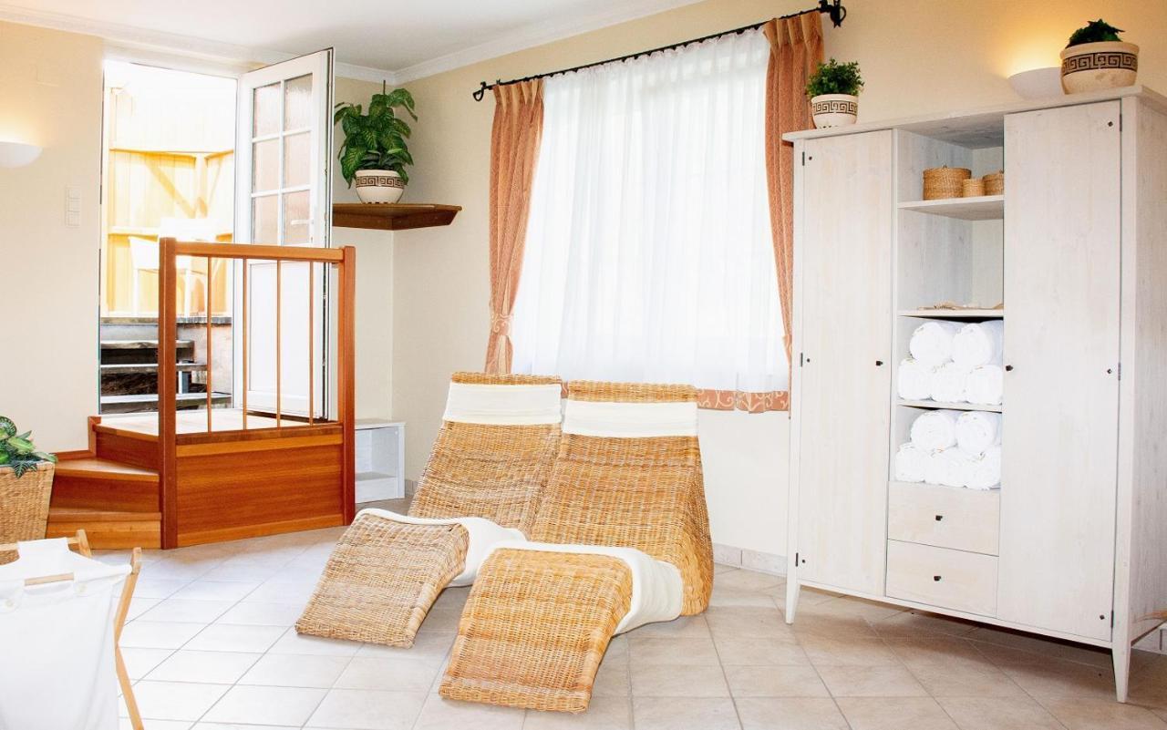 Birkenhof Gols - B & B - Wohlfuehl Hotel Mit Wochenend-Restaurant Zewnętrze zdjęcie